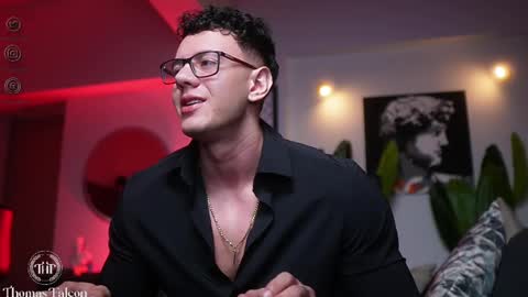 Thomas Falcon online show from February 15, 4:36 am