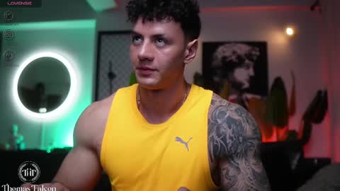 Thomas Falcon online show from February 28, 4:32 am