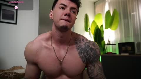 Thomas Falcon online show from March 1, 9:28 pm