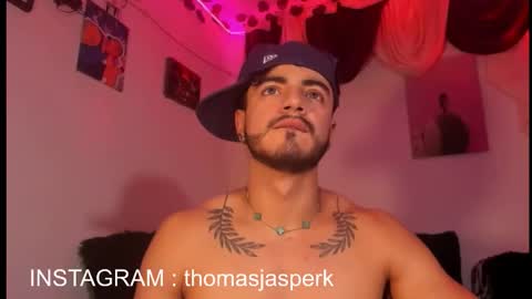 Snapshot of thomas_k7 chatting on March 3, 12:06 am Thomas online show from March 3, 12:06 am