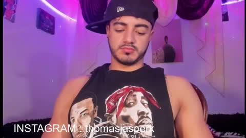 Snapshot of thomas_k7 chatting on March 13, 3:35 am Thomas online show from March 13, 3:35 am