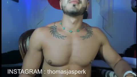 Snapshot of thomas_k7 chatting on March 23, 8:35 pm Thomas online show from March 23, 8:35 pm