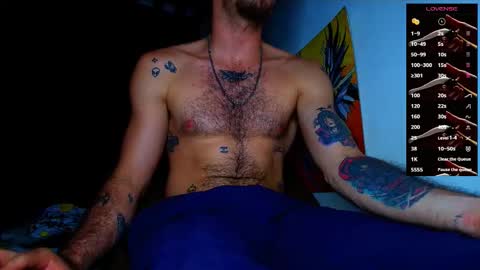 thomas_ks11 online show from November 28, 2:47 am