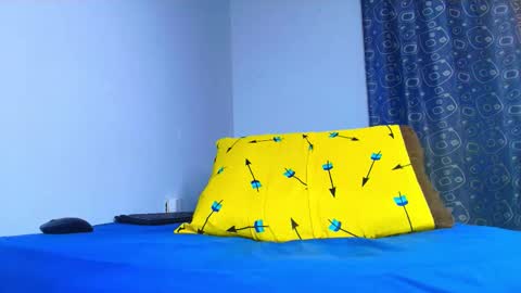 thomas_ks11 online show from March 7, 4:20 am