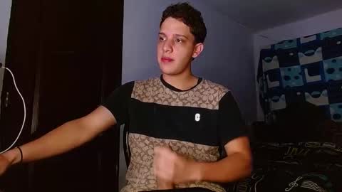 ---Thomas--- online show from November 21, 8:46 am