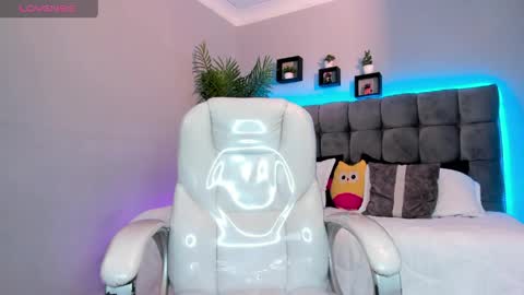 Thomas online show from May 7, 1:16 pm