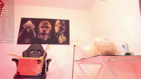 Snapshot of thomas_shelbys chatting on December 14, 10:24 am Thomas online show from December 14, 10:24 am