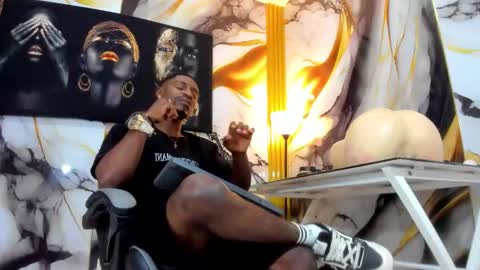 Thomas online show from November 18, 4:06 am