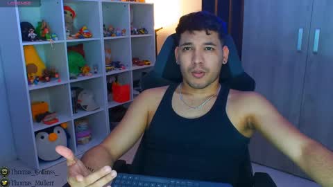 Snapshot of thomascollins__ chatting on February 20, 7:12 am Thomas online show from February 20, 7:12 am