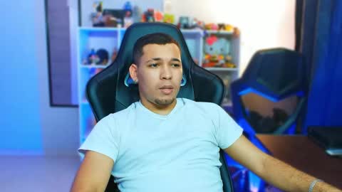 Snapshot of thomascollins__ chatting on October 26, 6:30 am Thomas online show from October 26, 6:30 am