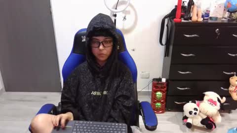 Snapshot of thomascooper_cams chatting on May 11, 8:06 pm VALERIA online show from May 11, 8:06 pm