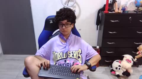 Snapshot of thomascooper_cams chatting on May 14, 8:59 pm VALERIA online show from May 14, 8:59 pm