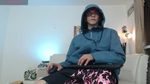 thomasjons online show from May 9, 2:39 am