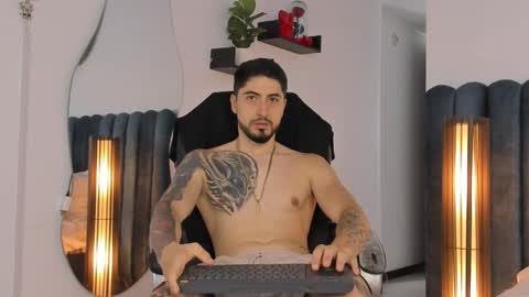 Snapshot of thomasmarzo1 chatting on October 5, 4:16 pm sweetfit boy online show from October 5, 4:16 pm