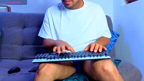 Snapshot of thomassmith2023 chatting on January 16, 4:16 am thomas smith online show from January 16, 4:16 am