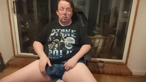 Thomsam88 check out my bio for loads of hot videos mmmmmmmmmm online show from June 17, 2:47 am