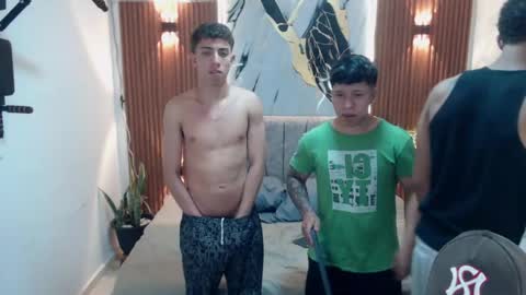 thomson_hot01 online show from May 6, 5:46 am