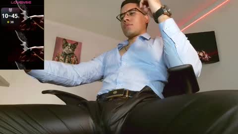 Snapshot of thonydupont chatting on April 11, 11:31 pm thonydupont online show from April 11, 11:31 pm