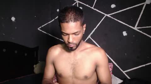 Snapshot of thonyfoster chatting on June 19, 12:53 pm thonyy online show from June 19, 12:53 pm
