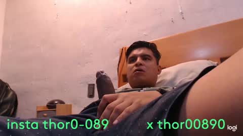 Snapshot of thor0200 chatting on December 11, 4:42 pm thor0200 online show from December 11, 4:42 pm
