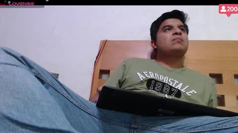 Snapshot of thor0200 chatting on January 9, 3:47 am thor0200 online show from January 9, 3:47 am
