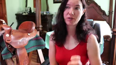 ThornburyRose online show from May 7, 6:13 pm