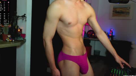   L e a n d e r   25OFF ON MY OF online show from May 15, 3:41 pm
