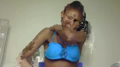 Snapshot of thotiana007 chatting on February 23, 9:22 am thotiana007 online show from February 23, 9:22 am