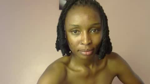 Snapshot of thotiana007 chatting on September 17, 8:49 am thotiana007 online show from September 17, 8:49 am