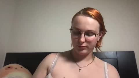 Snapshot of threalqueenaria chatting on April 15, 4:52 am threalqueenaria online show from April 15, 4:52 am