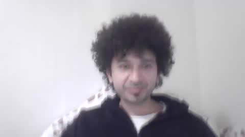 three legs24cm online show from February 8, 12:14 am