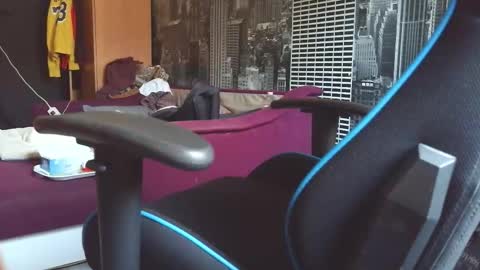 Snapshot of threshemmet chatting on November 28, 8:28 am threshemmet online show from November 28, 8:28 am