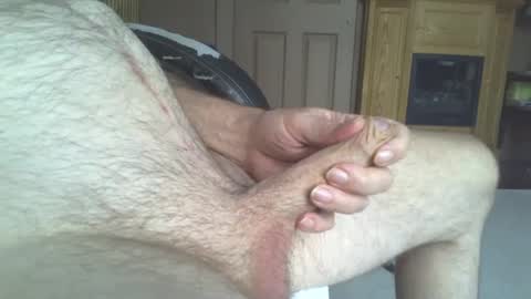 Snapshot of throbbing4u2nite chatting on December 19, 3:08 pm throbbing4u2nite online show from December 19, 3:08 pm