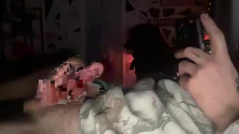 Snapshot of throbbingcock0002 chatting on November 5, 10:59 am throbbingcock0002 online show from November 5, 10:59 am