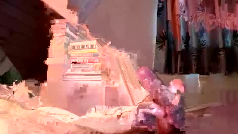 Snapshot of throbert1 chatting on April 3, 6:00 am Robert online show from April 3, 6:00 am