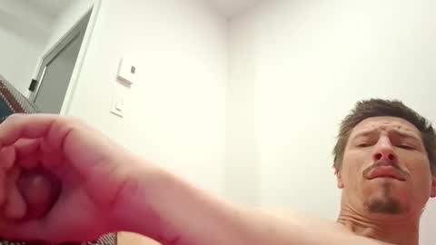 Snapshot of thxgorilla45 chatting on March 25, 12:11 pm thxgorilla45 online show from March 25, 12:11 pm