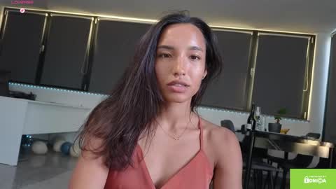 tia_j online show from May 9, 5:07 pm
