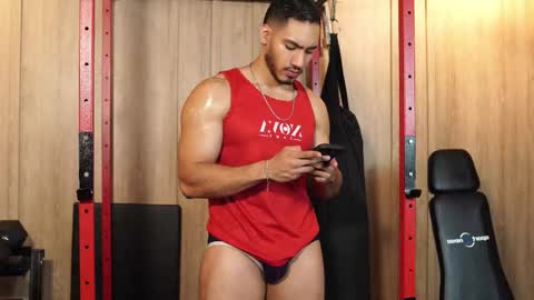 Tian Brooks online show from February 27, 3:39 am