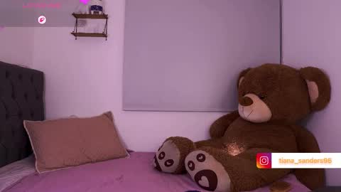 Snapshot of tiana_sanders chatting on March 27, 2:28 am TATIANA online show from March 27, 2:28 am