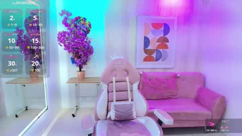 Tiara  online show from October 24, 8:11 am