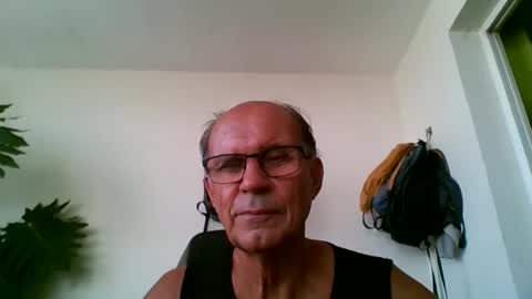 tiaretiareopui online show from December 23, 7:39 am