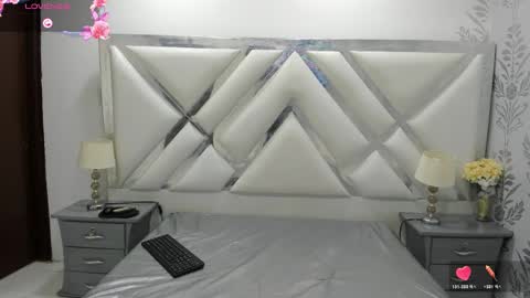 Tifani brown online show from March 25, 12:22 pm