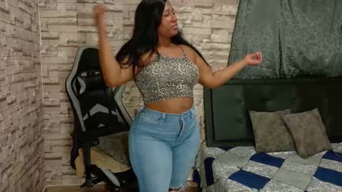 Snapshot of tifanny_fiire chatting on March 18, 8:56 pm leidy online show from March 18, 8:56 pm