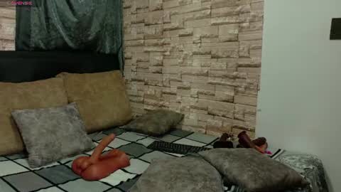 Snapshot of tifanny_fiire chatting on June 27, 12:44 pm leidy online show from June 27, 12:44 pm