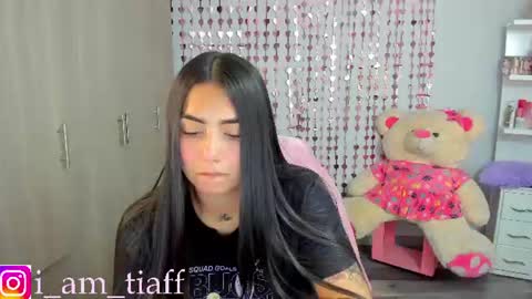 Snapshot of tifany_tay2 chatting on July 1, 2:57 am hey am julietha online show from July 1, 2:57 am