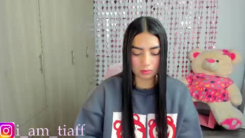 Snapshot of tifany_tay2 chatting on July 3, 3:46 am hey am julietha online show from July 3, 3:46 am