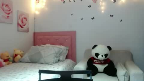 Tifany online show from March 4, 10:54 am