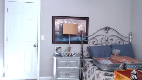 Snapshot of tiffanilove chatting on December 4, 2:59 pm Tiffani Love online show from December 4, 2:59 pm