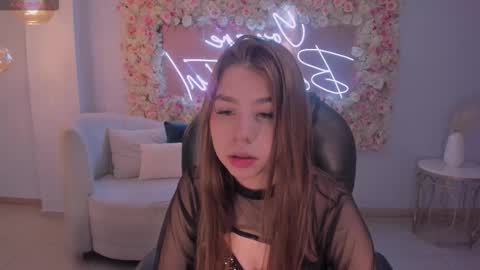 Tiffanny Sins online show from November 29, 3:20 am