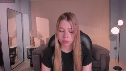 Snapshot of tiffannysins chatting on June 26, 4:17 am Tiffanny Sins online show from June 26, 4:17 am